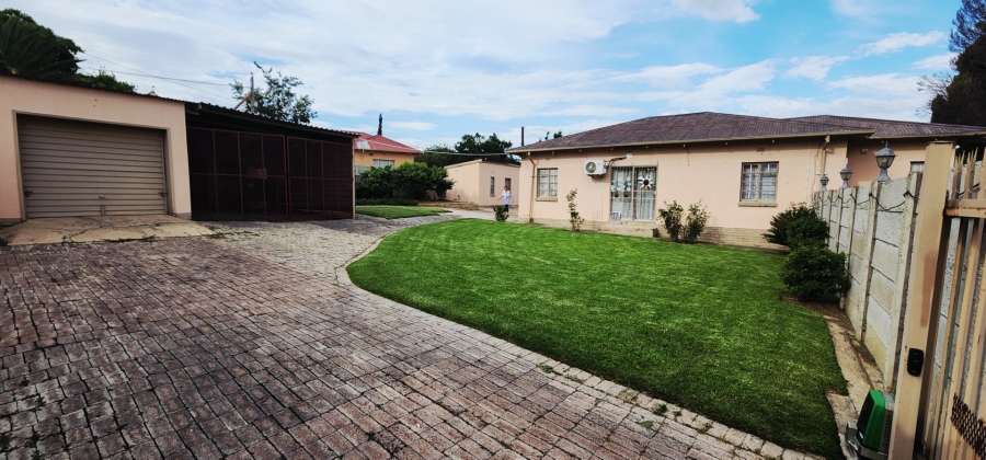3 Bedroom Property for Sale in Kroonheuwel Free State